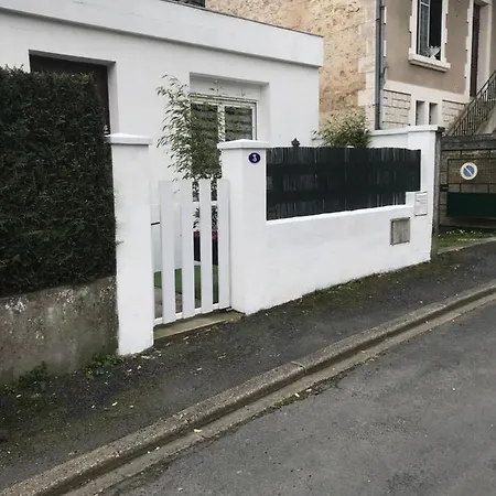 Hébergement de vacances Charmante Maison De *